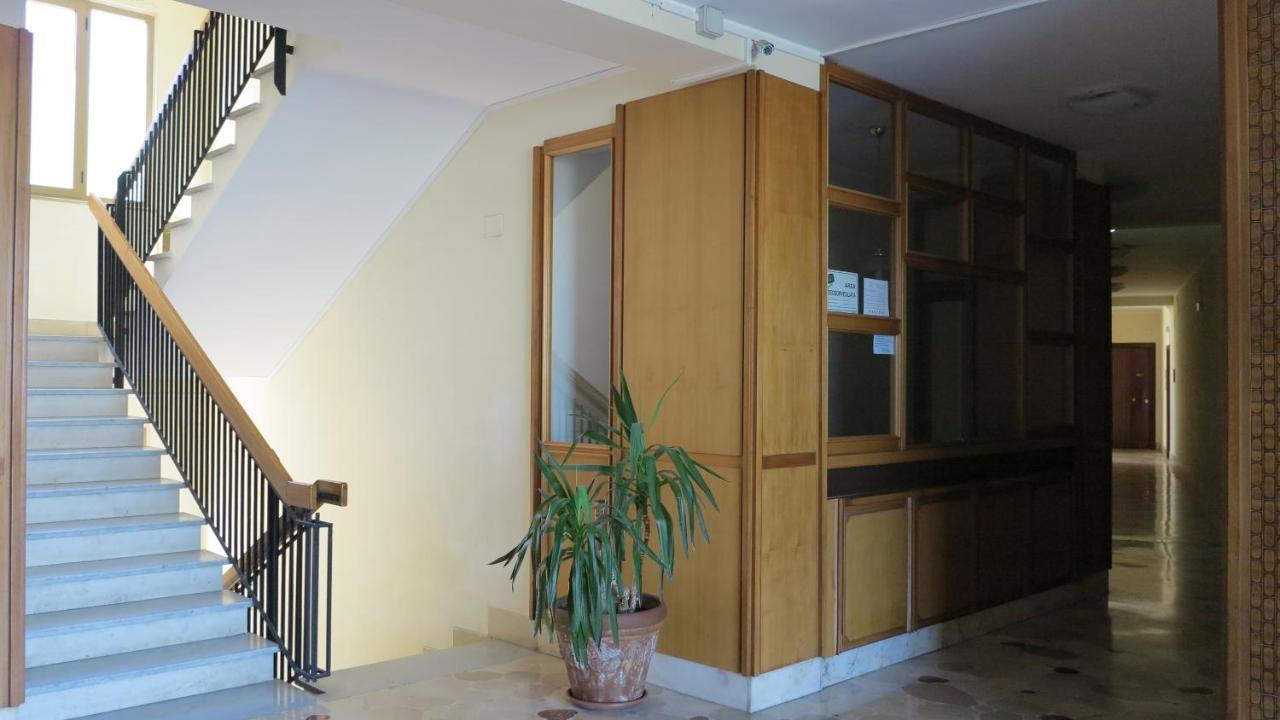 נאפולי Pretty Panoramic Apartment - Half Way Center-Vomero District מראה חיצוני תמונה