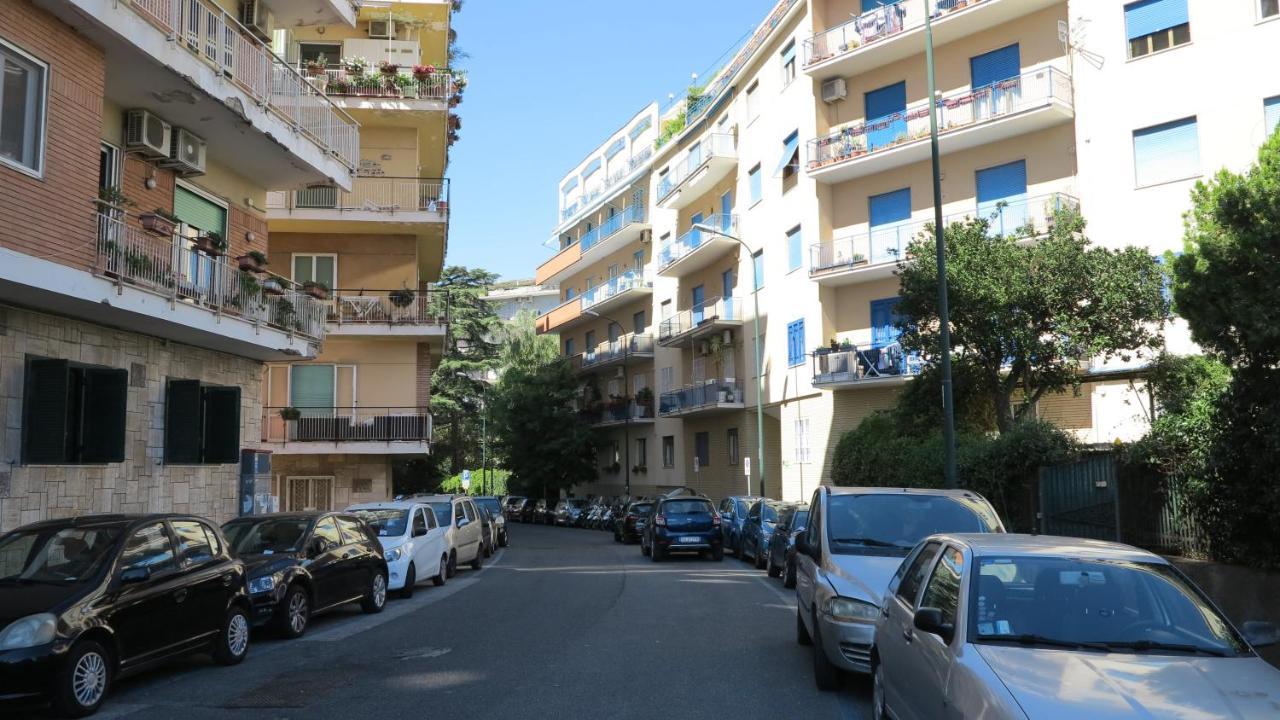 נאפולי Pretty Panoramic Apartment - Half Way Center-Vomero District מראה חיצוני תמונה