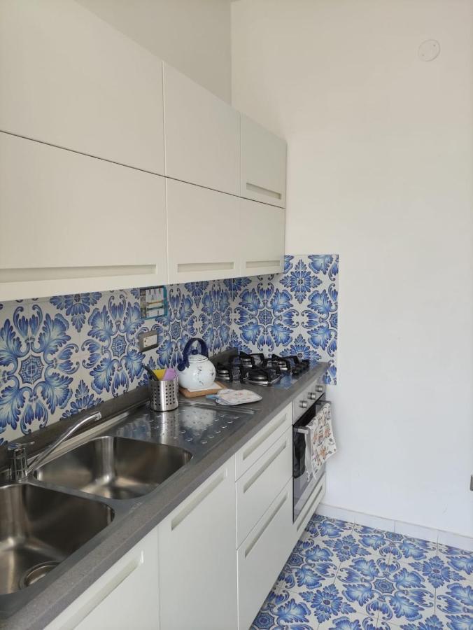 נאפולי Pretty Panoramic Apartment - Half Way Center-Vomero District מראה חיצוני תמונה
